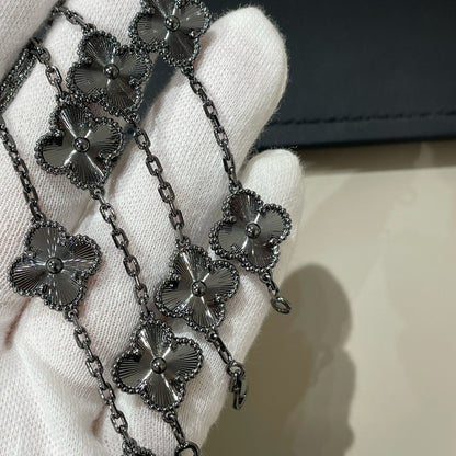 [⭐Sparkve]CLOVER 5 MOTIF BLACK BRACELET