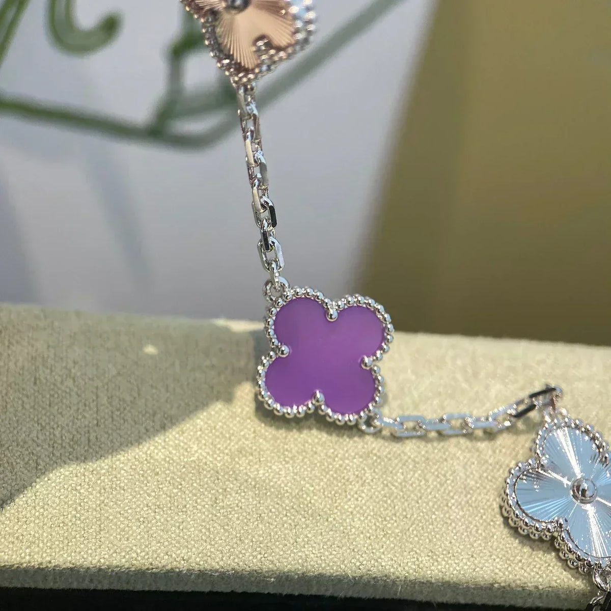 [⭐Sparkve] CLOVER 5 MOTIF VIOLET BRACELET COLLECTION
