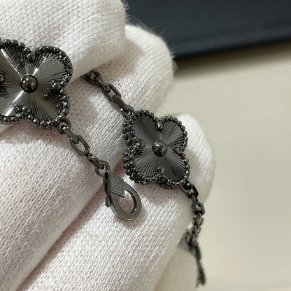 [⭐Sparkve]CLOVER 5 MOTIF BLACK BRACELET