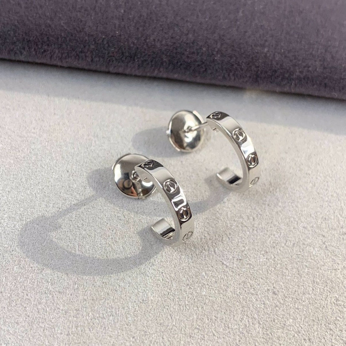 [⭐Sparkve]LOVE EARRINGS 2.65MM SILVER