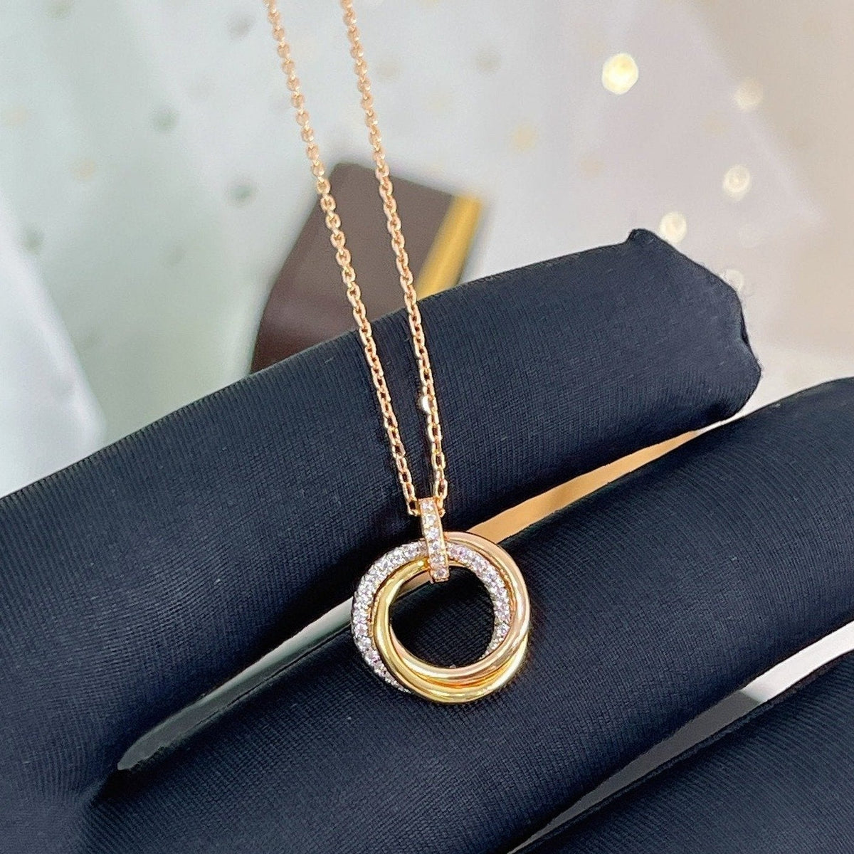 [⭐Sparkve]TRINITY NECKLACE SILVER GOLD PINK GOLD DIAMONDS