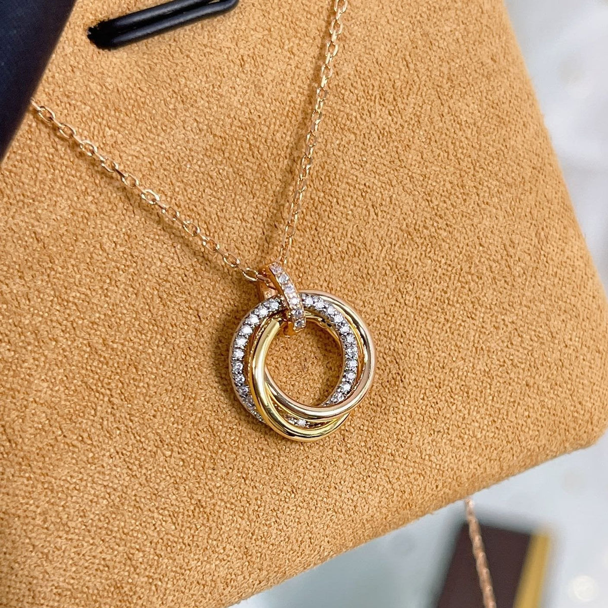 [⭐Sparkve]TRINITY NECKLACE SILVER GOLD PINK GOLD DIAMONDS