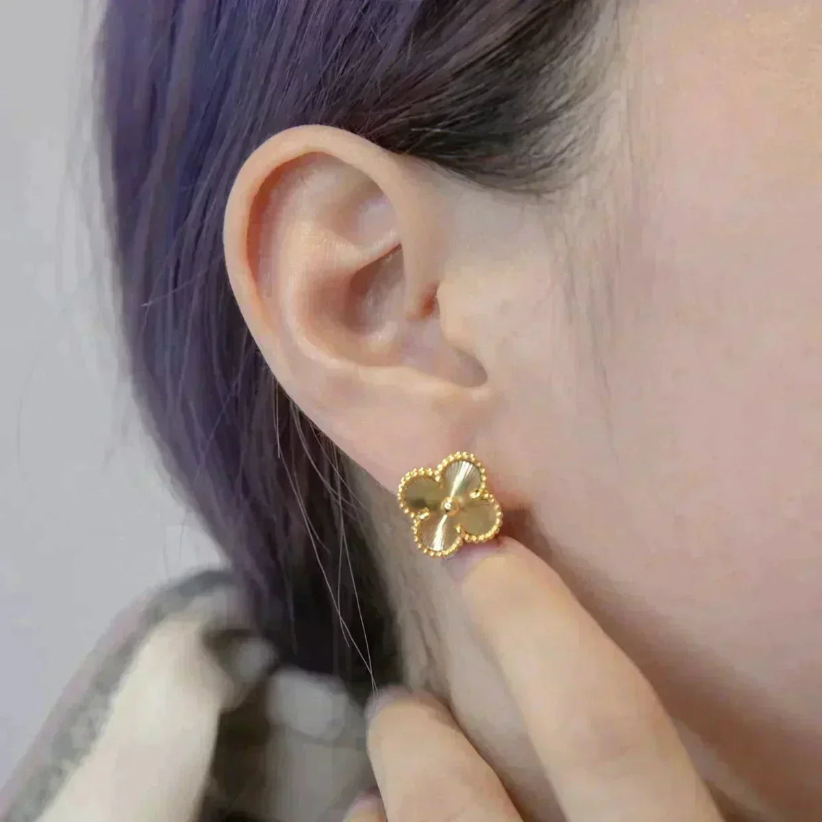 [⭐Sparkve]CLOVER MEDIUM 1 MOTIFS LASER EARRINGS