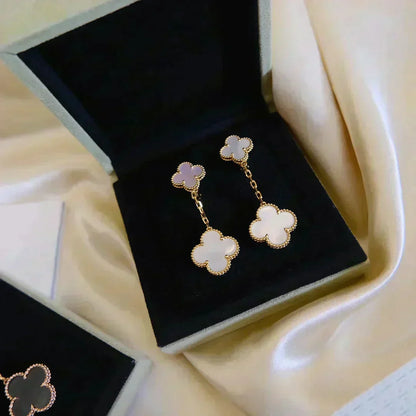 [⭐Sparkve]CLOVER 2 MOTIF WHITE MOP EARRINGS