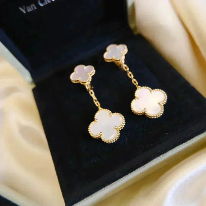 [⭐Sparkve]CLOVER 2 MOTIF WHITE MOP EARRINGS