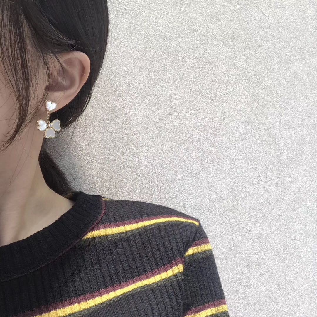 [⭐Sparkve]CLOVER SWEET WHITE MOP EARRINGS