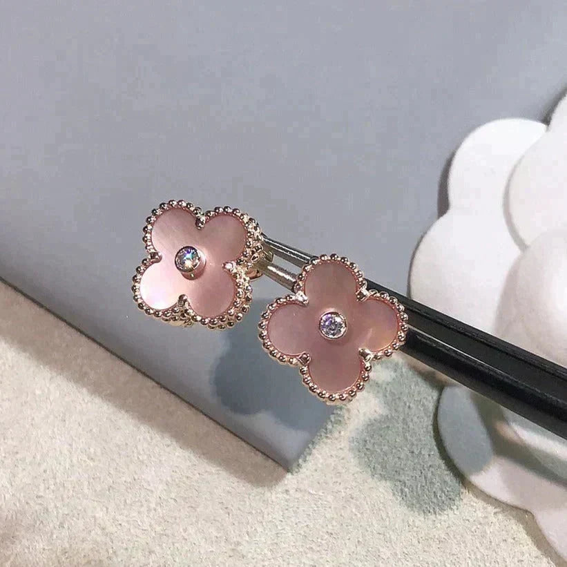 [⭐Sparkve]CLOVER MEDIUM 1 MOTIFS  PINK MOP DIAMOND EARRINGS
