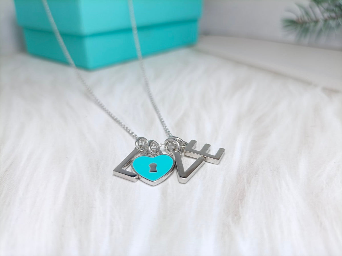 [⭐Sparkve Jewels]LOVE TEXT PEDANT NECKLACE