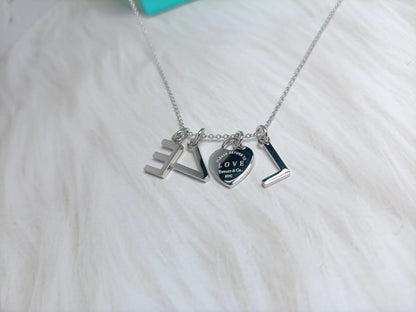 [⭐Sparkve Jewels]LOVE TEXT PEDANT NECKLACE