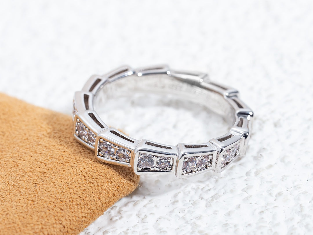 [⭐Sparkve]SERPENTI RING SILVER DIAMOND PAVED 3MM