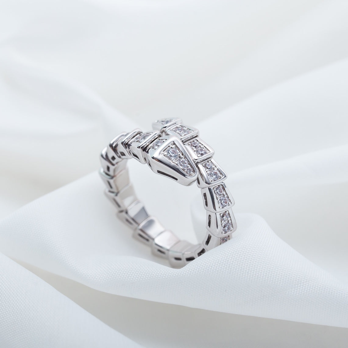 [⭐Sparkve]SERPENTI RING SILVER DIAMOND PAVED 4MM