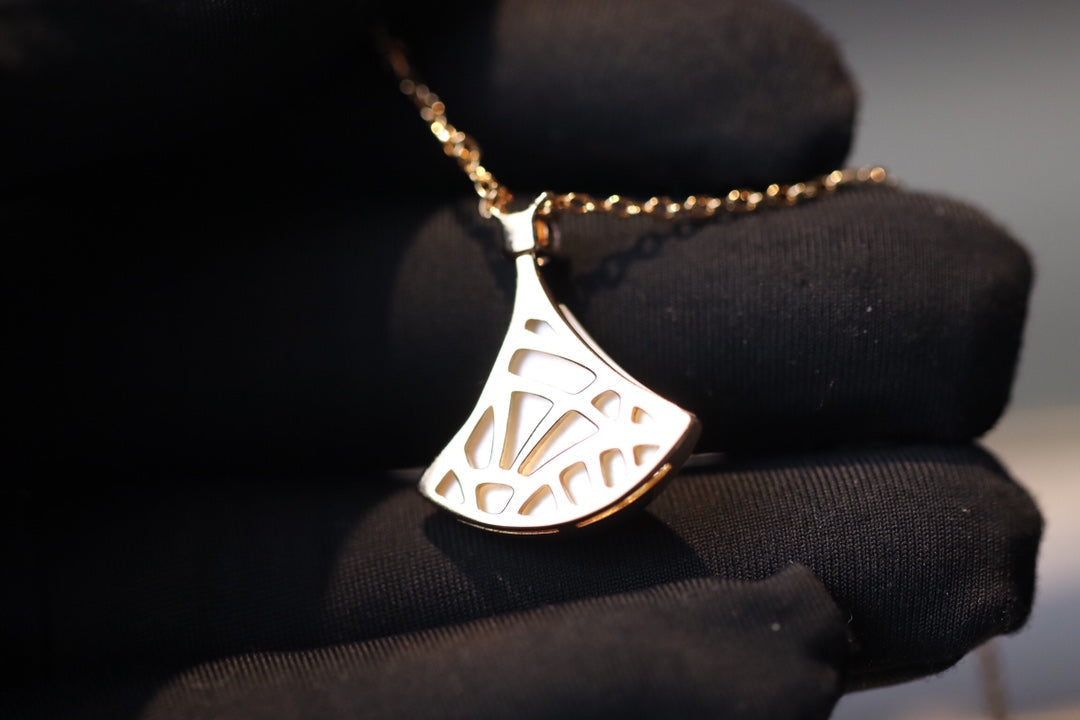 [⭐Sparkve]DREAM NECKLACE WHITE MOP PINK GOLD 1 DIAMOND