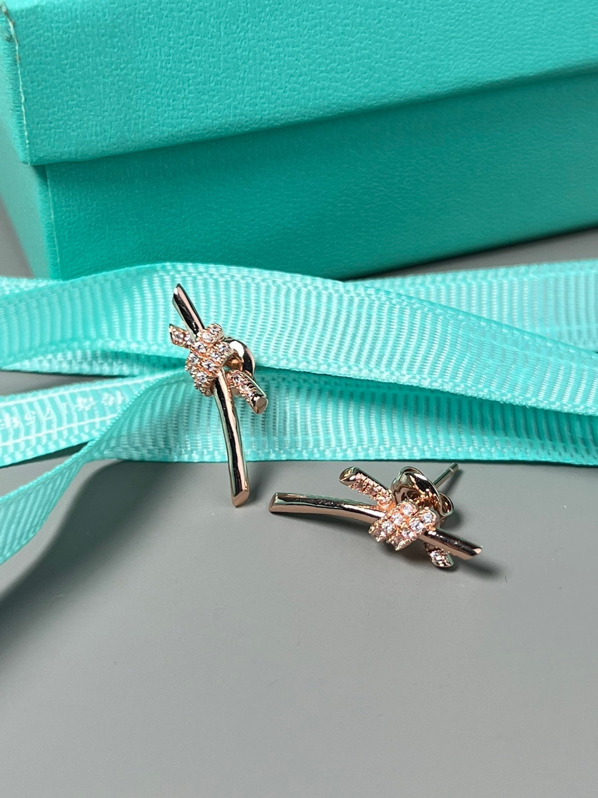 [⭐Sparkve Jewels]KNOT EARRINGS PINK GOLD DIAMOND