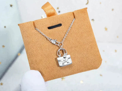 [⭐Sparkve]AMULETTE PEDANT SILVER NECKLACE