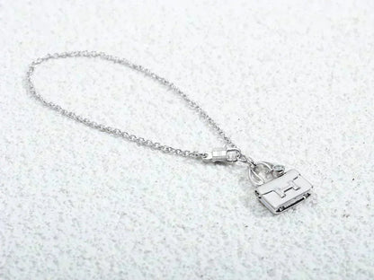 [⭐Sparkve]AMULETTE PEDANT SILVER NECKLACE
