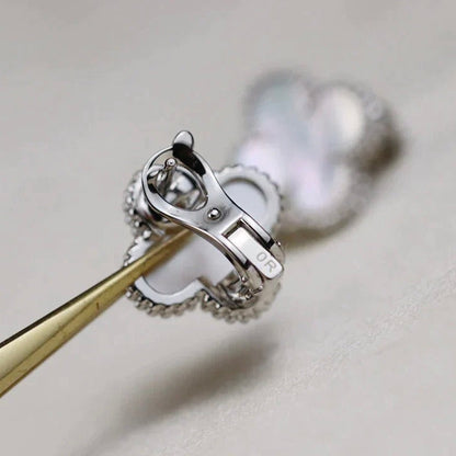 [⭐Sparkve]CLOVER MEDIUM 1 MOTIFS  WHITE MOP EARRINGS SILVER