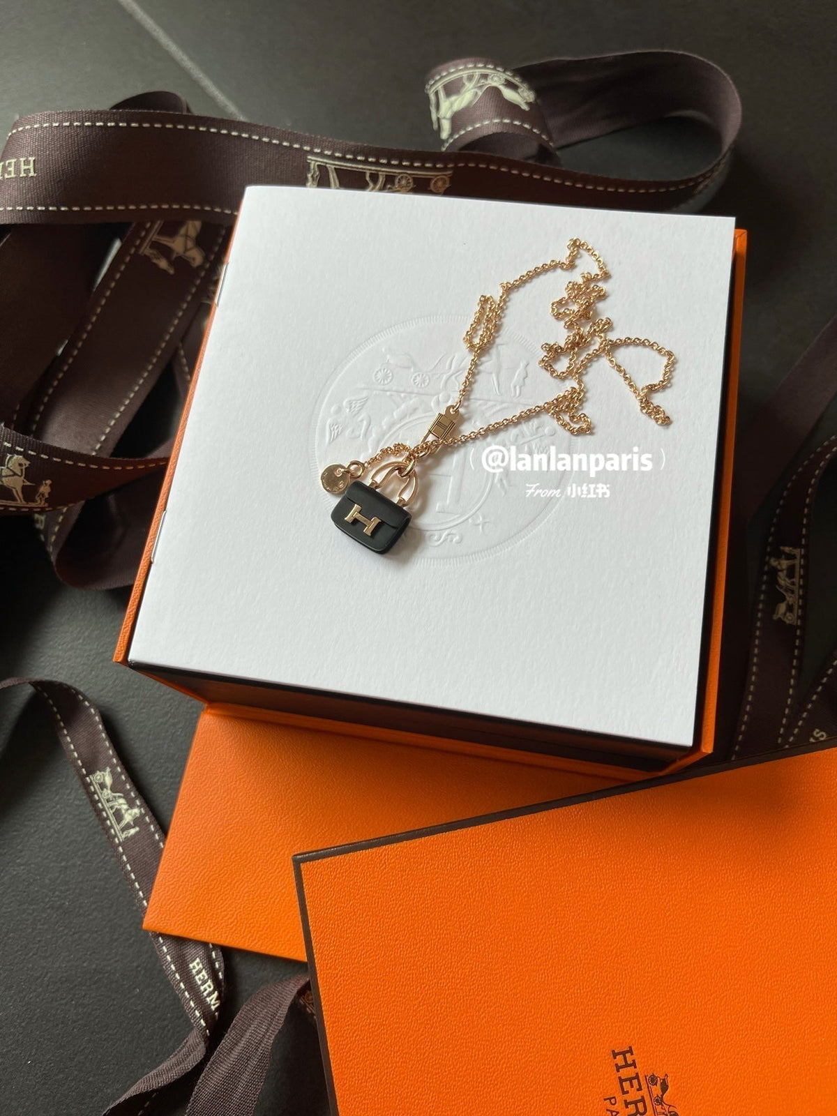 [⭐Sparkve]CONSTANCE BLACK PEDANT PINK GOLD NECKLACE