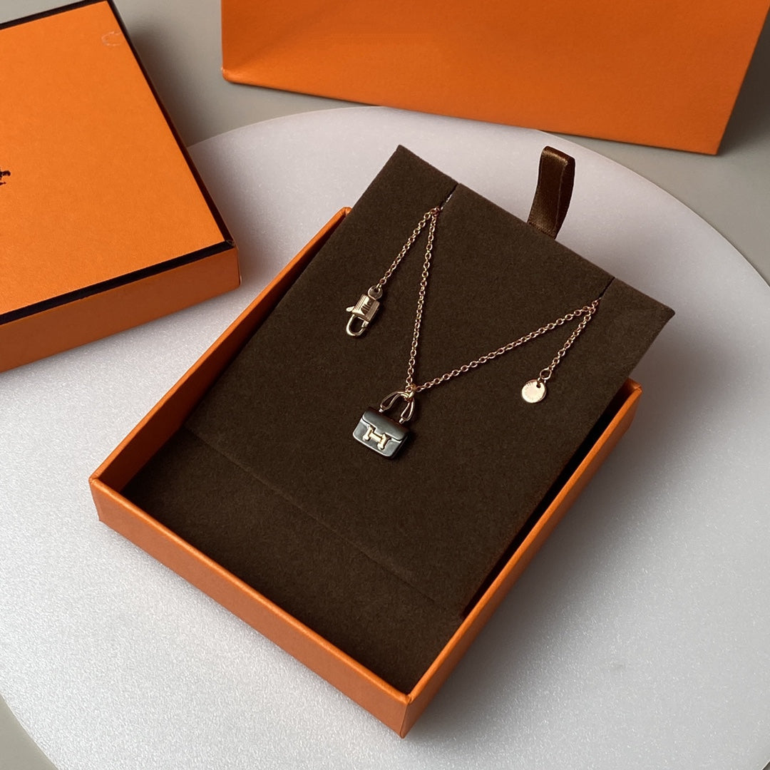 [⭐Sparkve]CONSTANCE BLACK PEDANT PINK GOLD NECKLACE