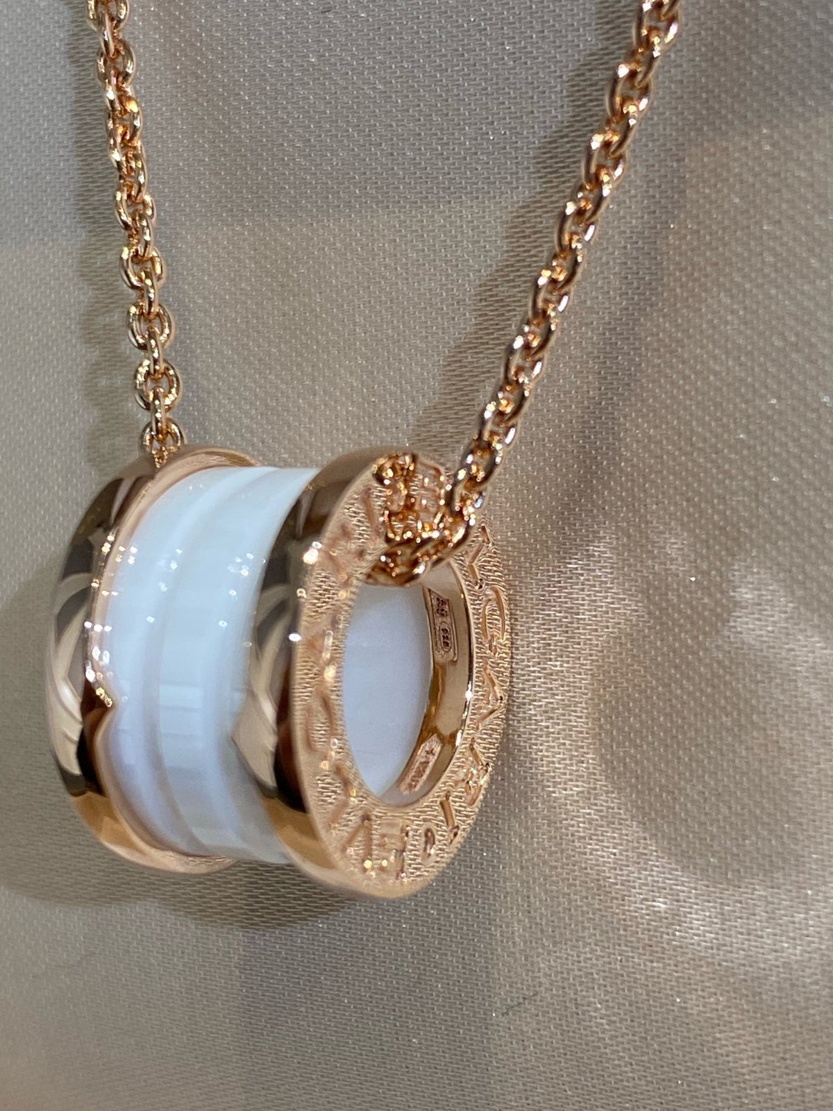 [⭐Sparkve]ZERO 1 WHITE CERAMIC PINK GOLD NECKLACE