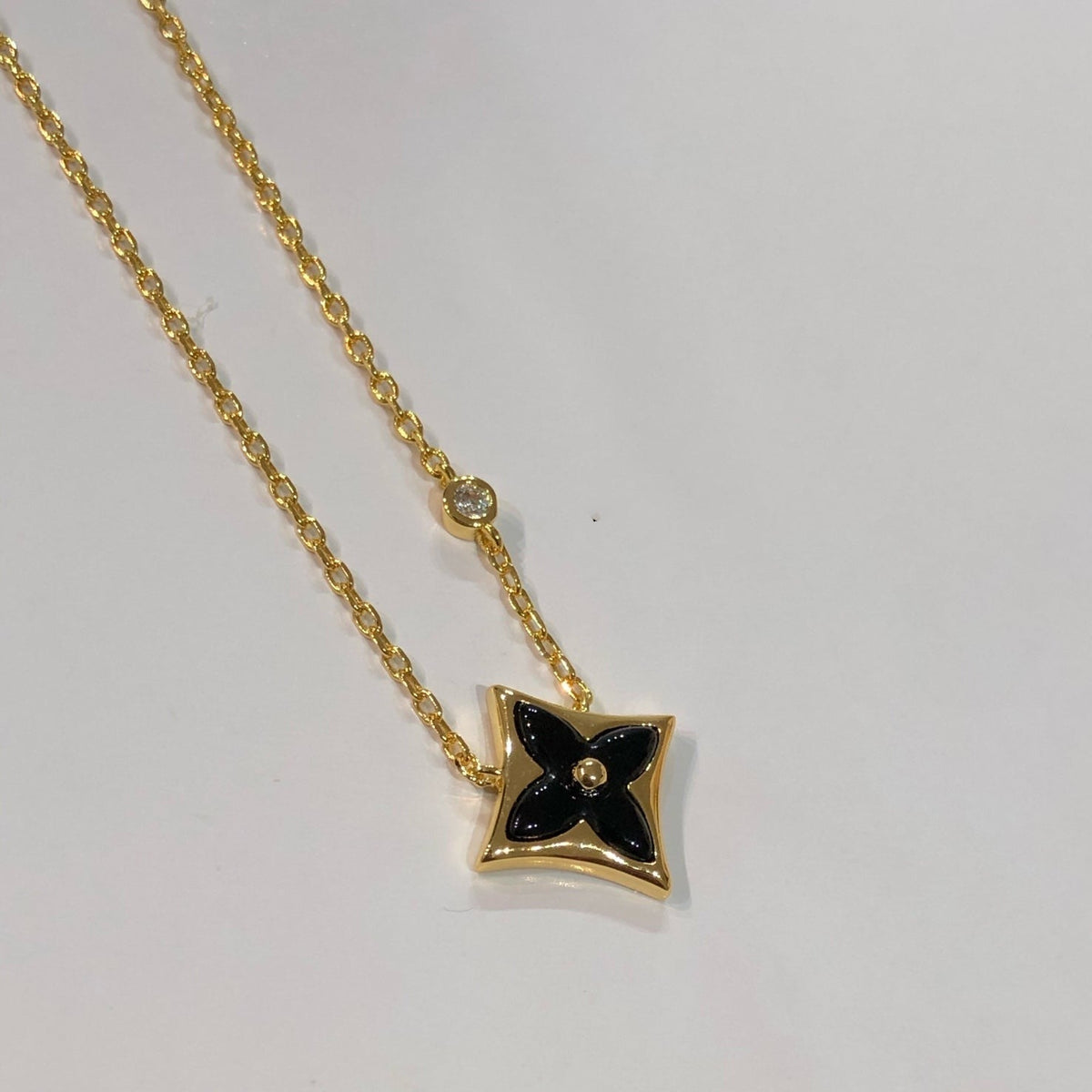 [⭐Sparkve]STAR BLACK MOP NECKLACE