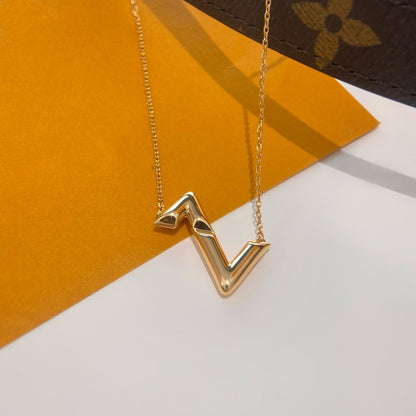 [⭐Sparkve]VOLTE UPSIDE DOWN NECKLACE