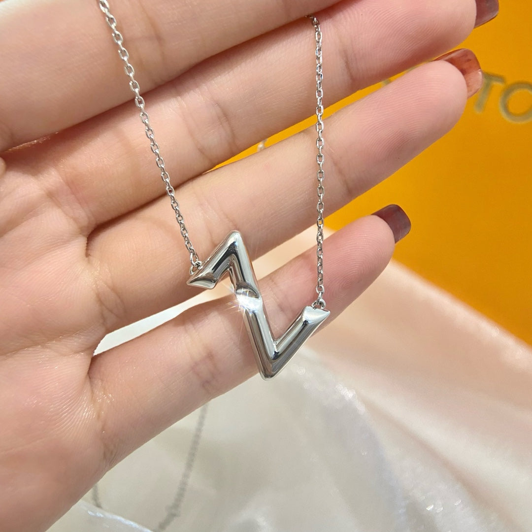 [⭐Sparkve]VOLTE UPSIDE DOWN NECKLACE