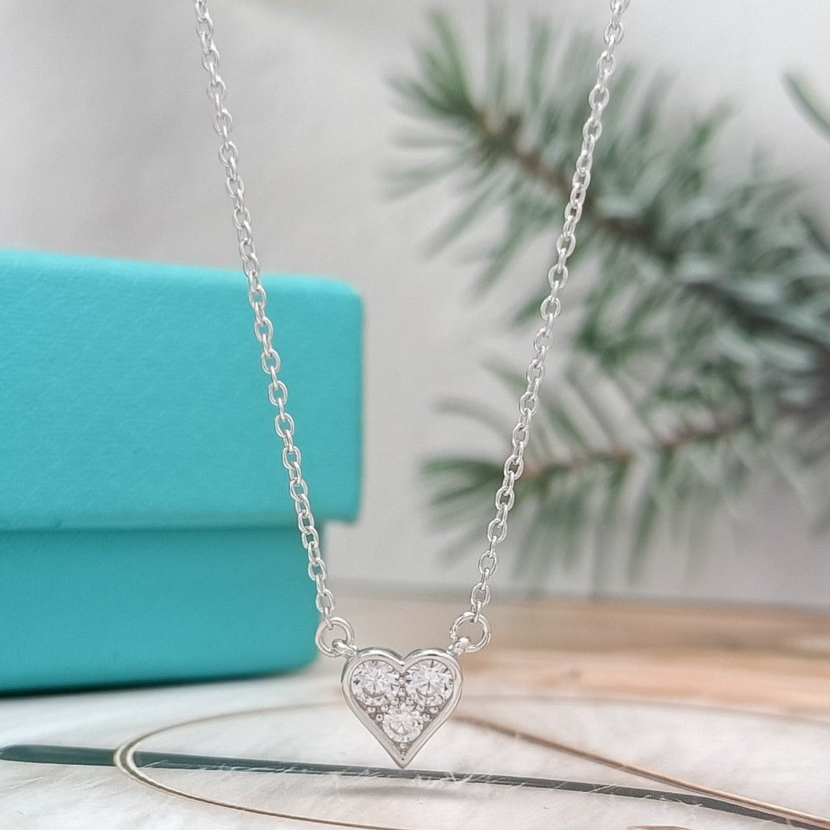 [⭐Sparkve Jewels]HEART 3 DIAMONDS PEDANT NECKLACE