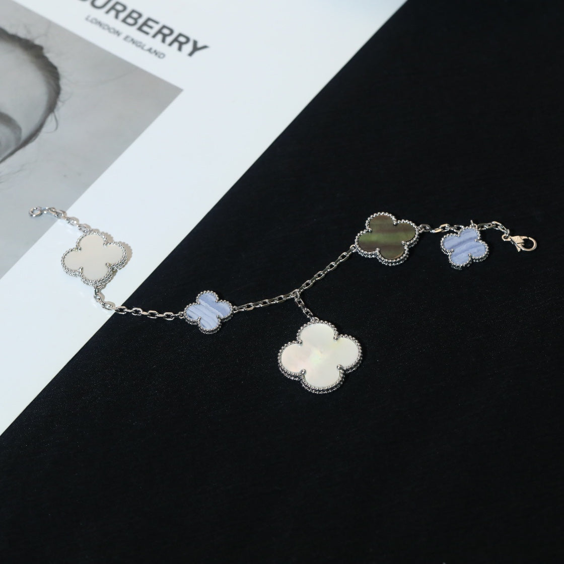 [⭐Sparkve]CLOVER BRACELET 5 MOTIFS MOP CHALCEDONY SILVER