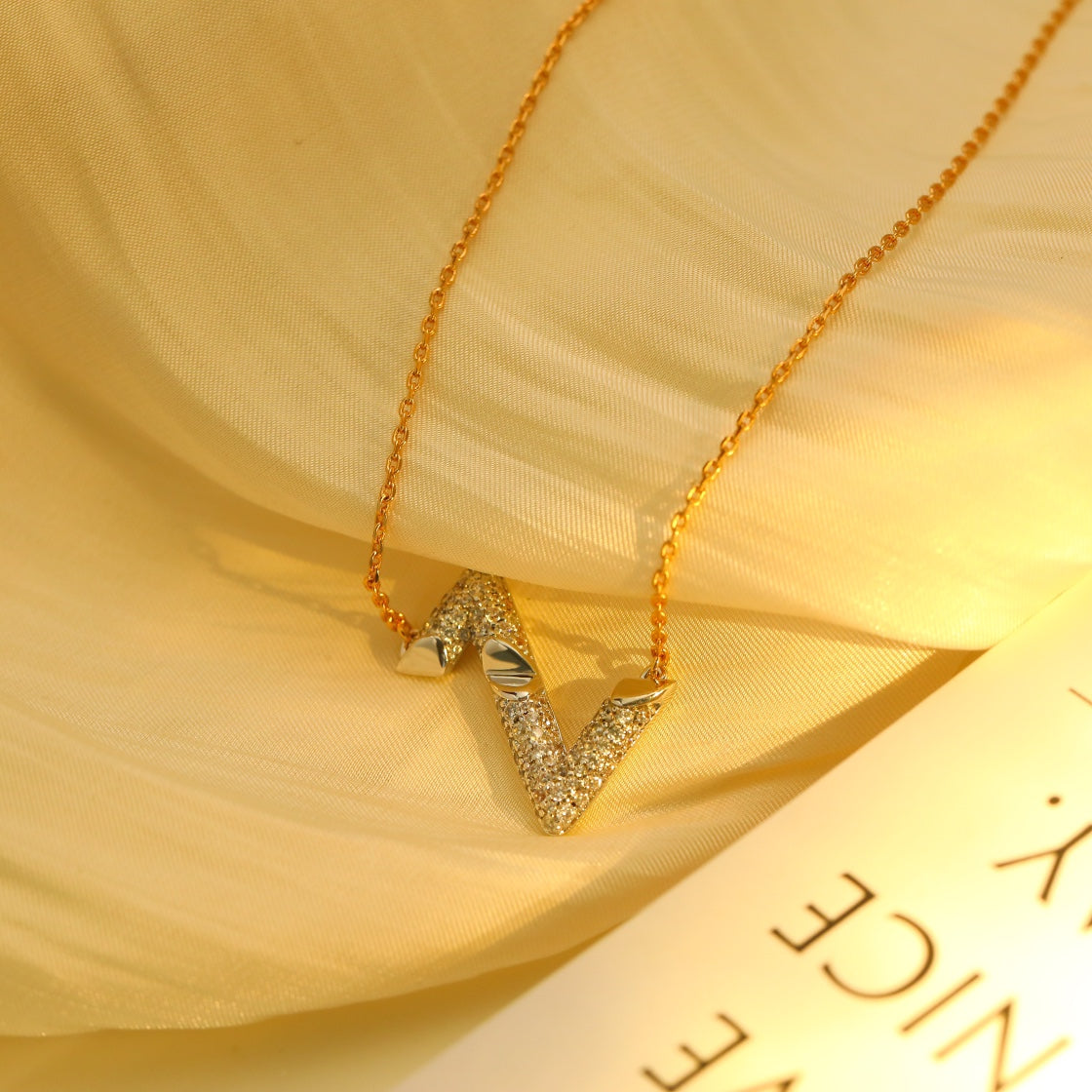[⭐Sparkve]VOLT SILVER DIAMOND PEDANT NECKLACE