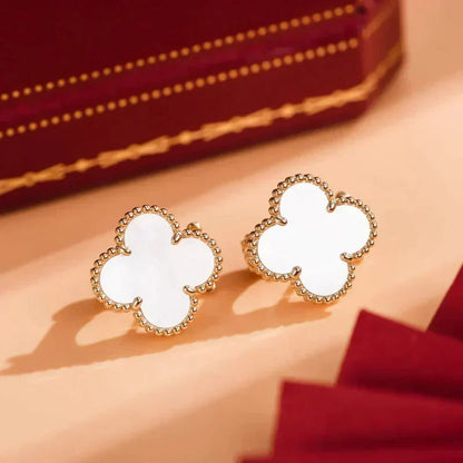 [⭐Sparkve]CLOVER MEDIUM 1 MOTIFS  WHITE MOP STUD EARRINGS