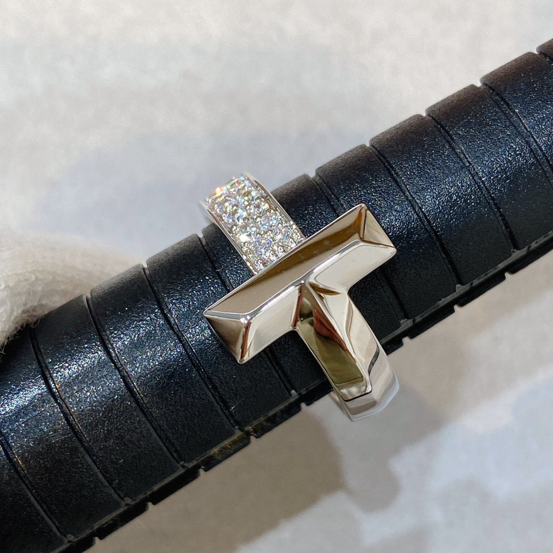 [⭐Sparkve Jewels]T WIRE MEDIUM DIAMOND RING