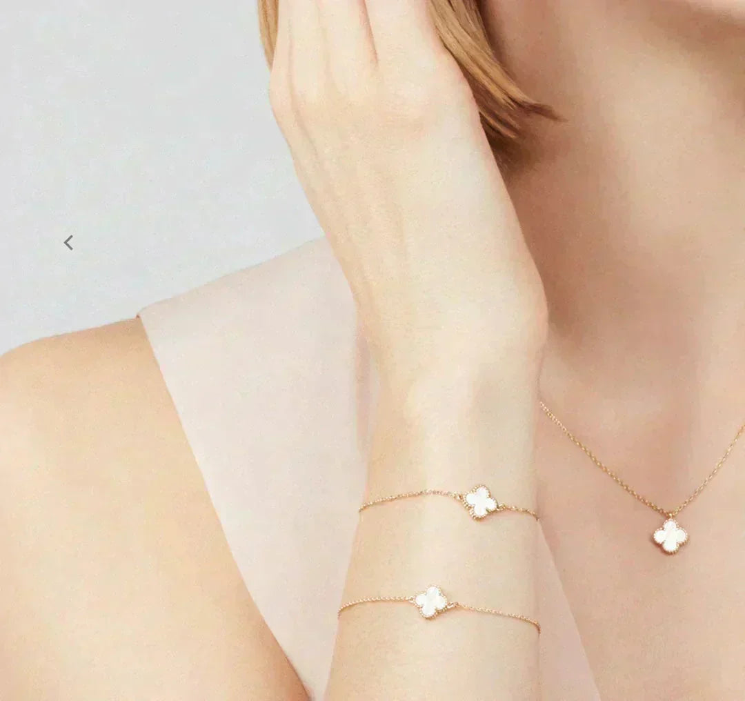 [⭐Sparkve]CLOVER MINI 9.5MM WHITE MOTHER-OF-PEARL NECKLACE