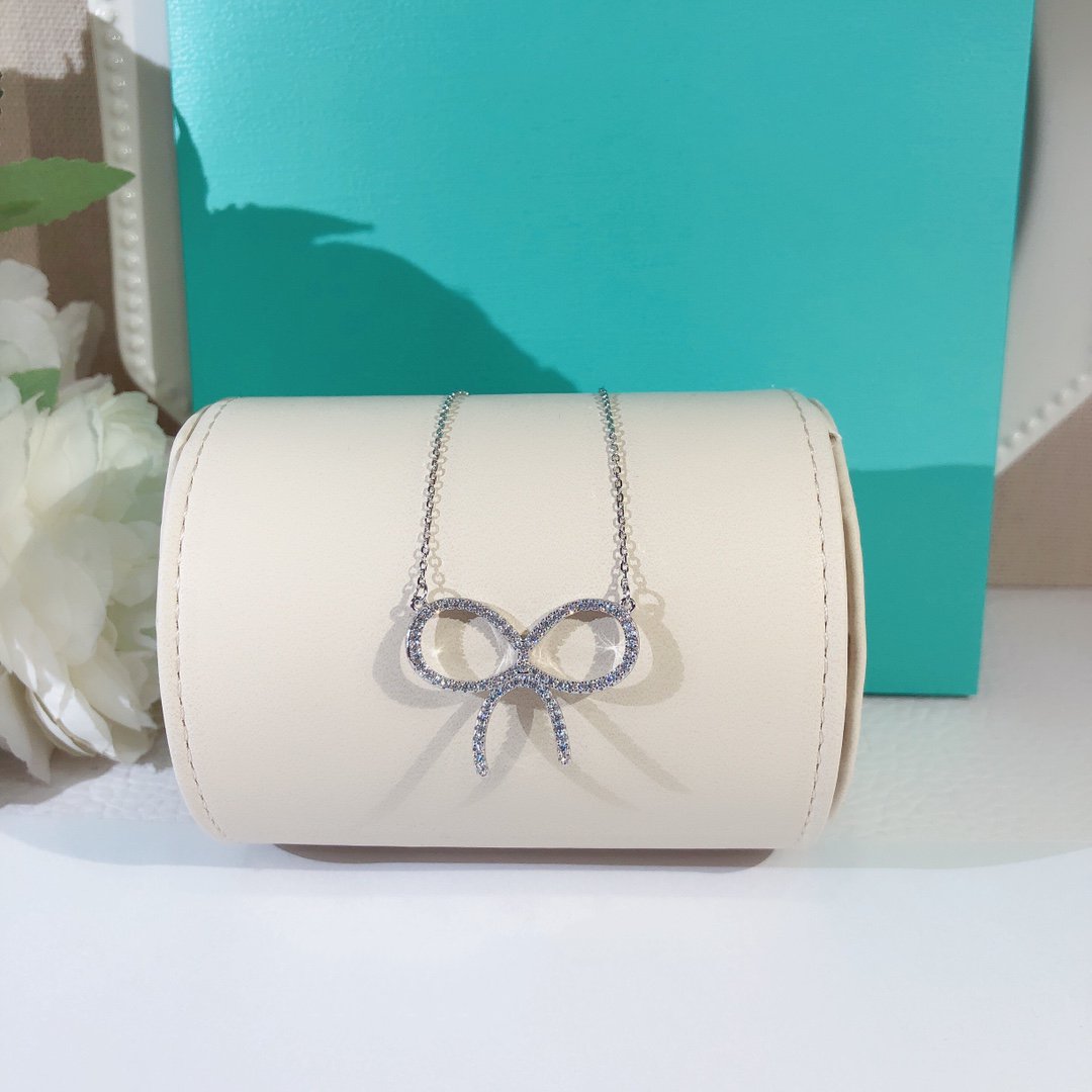 [⭐Sparkve Jewels]CLAW SET RHODIUM PLATED BOW NECKLACE