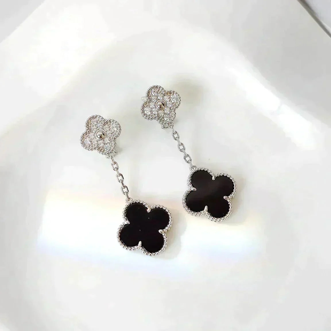 [⭐Sparkve]CLOVER 2 MOTIFS  DIAMOND ONYX EARRINGS SILVER