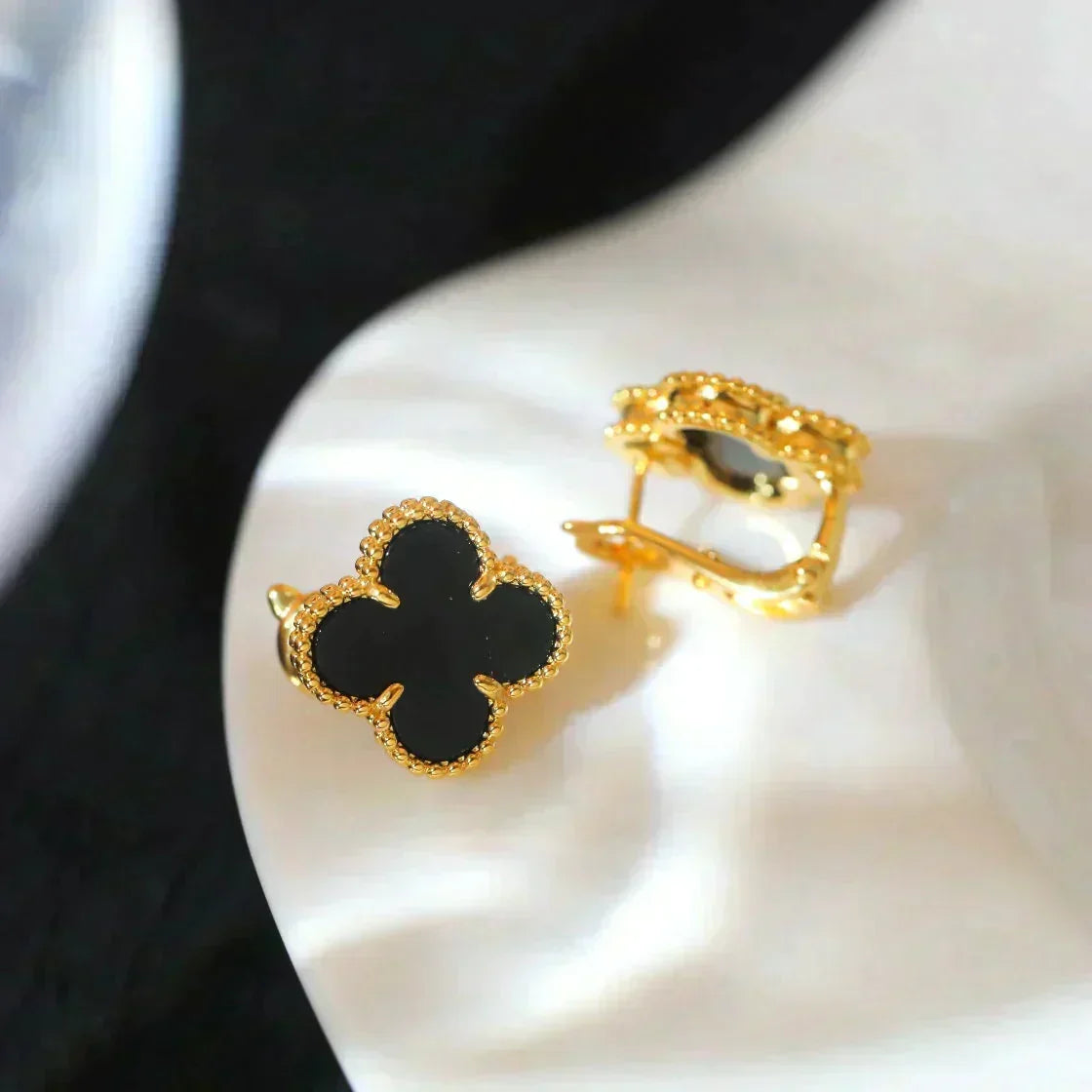 [⭐Sparkve]CLOVER MEDIUM 1 MOTIFS  ONYX STUD EARRINGS