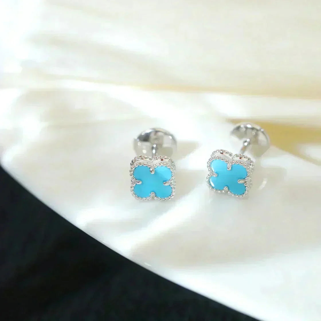 [⭐Sparkve]CLOVER MINI 9.5MM ONYX STUD EARRINGS SILVER