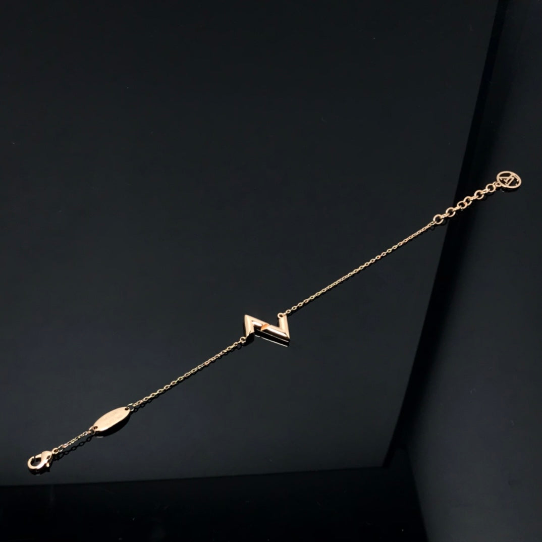[⭐Sparkve]VOLT LV LOGO BRACELET