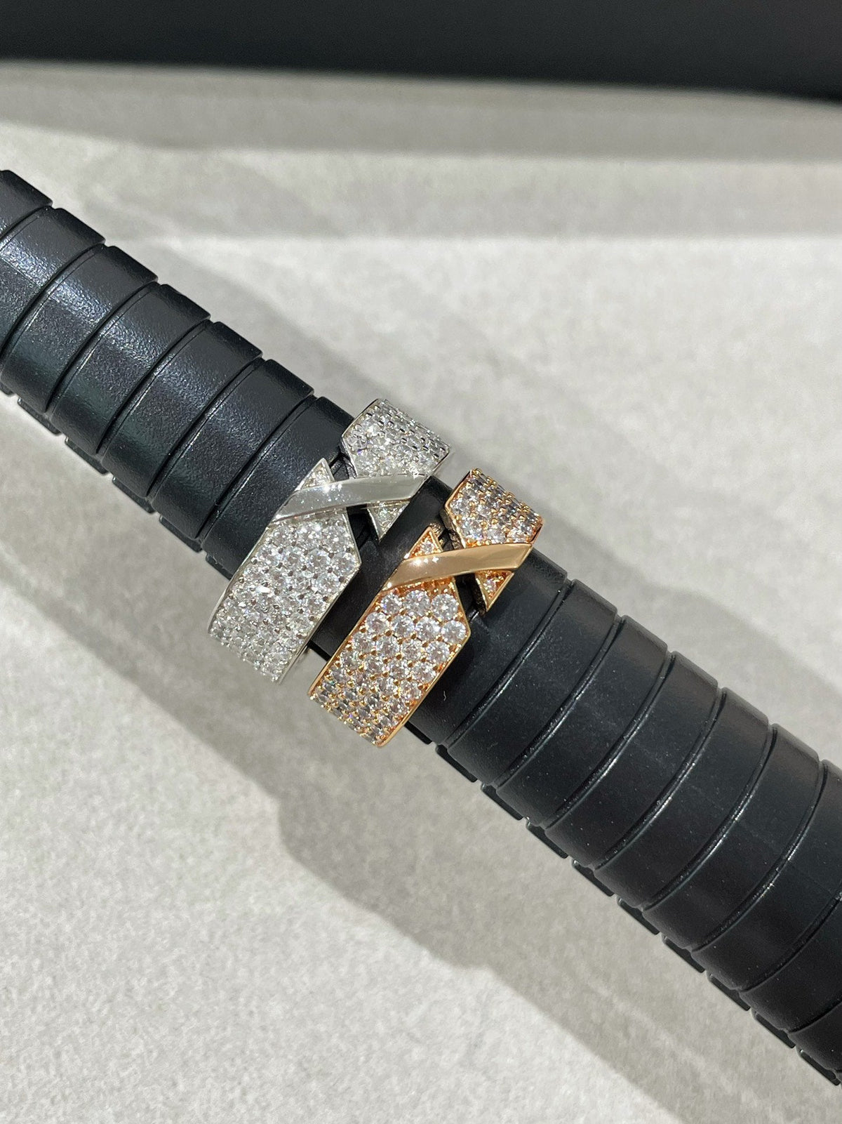 [⭐Sparkve]LIENS EVIDENCE  DIAMOND PAVED RING