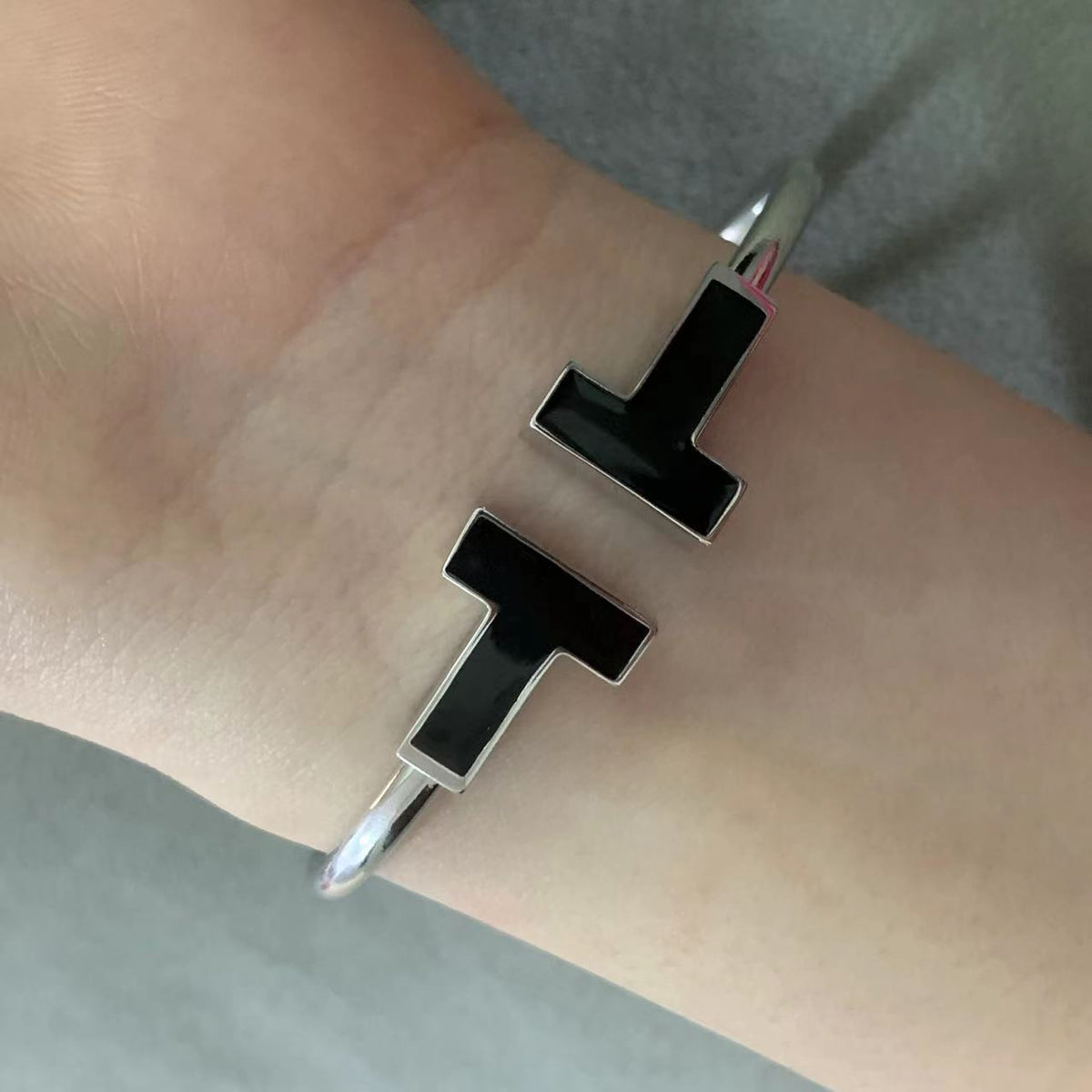 [⭐Sparkve Jewels]T WIDE ONYX OPEN BRACELET