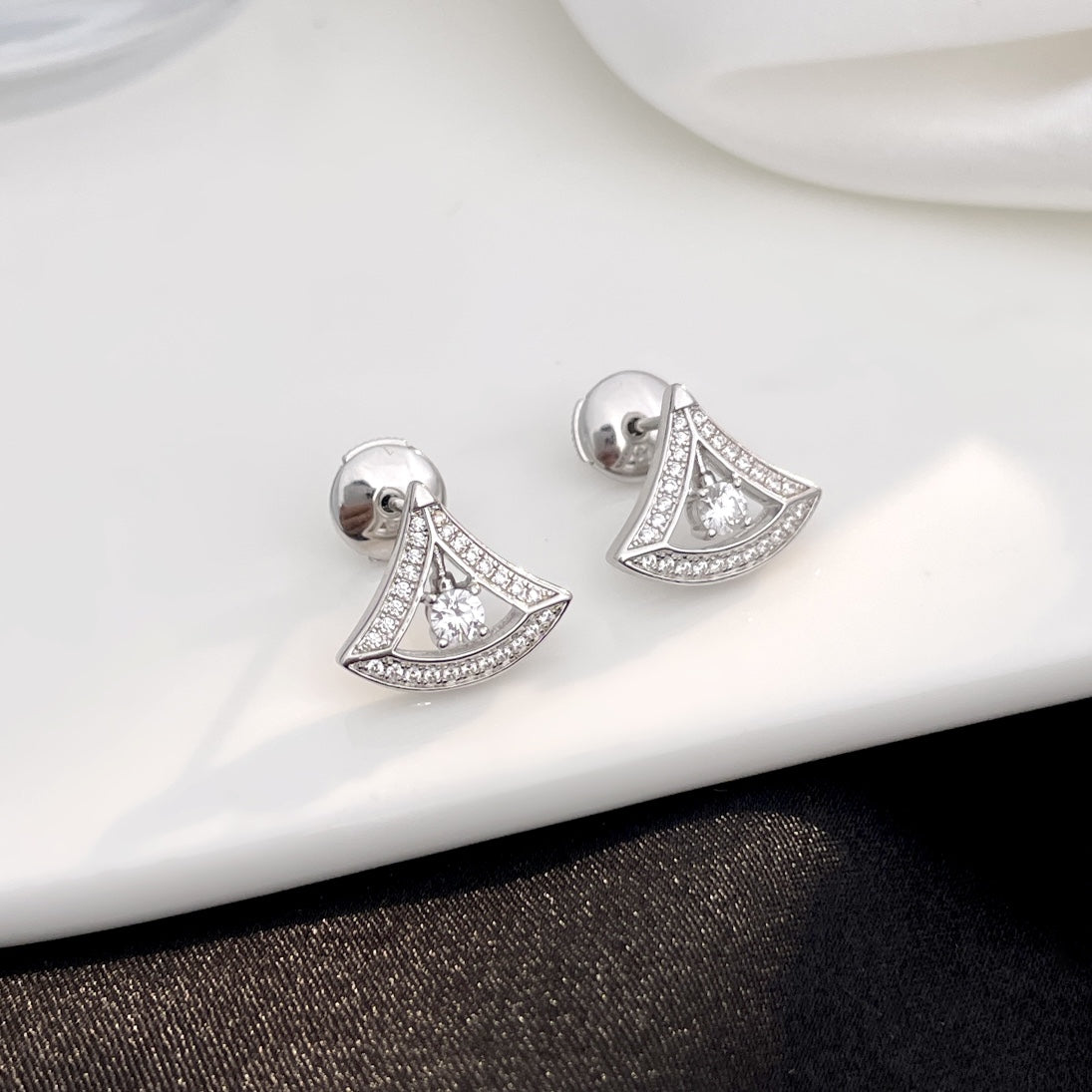 [⭐Sparkve]DREAM MINI DIAMOND STUD EARRINGS