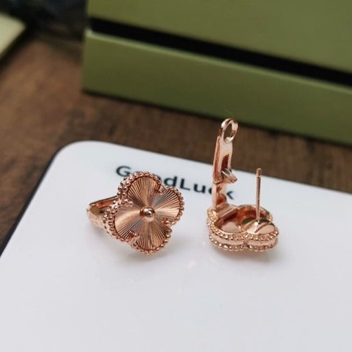 [⭐Sparkve]CLOVER MEDIUM STUD EARRINGS