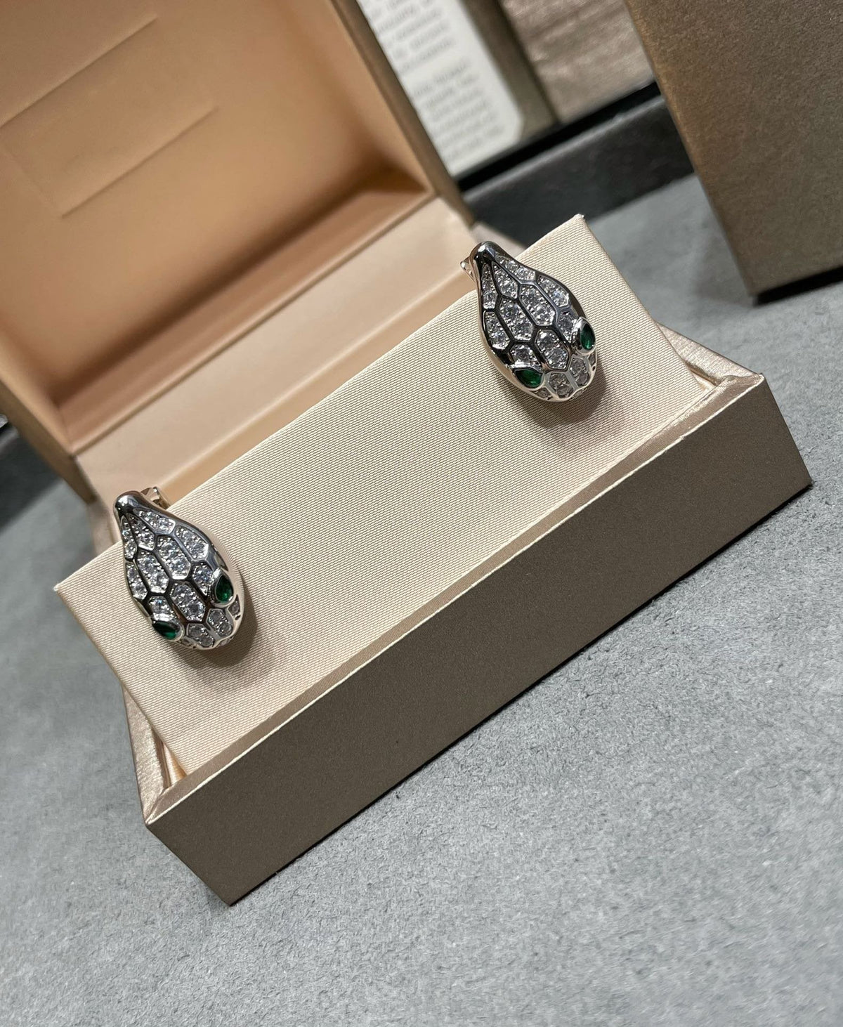 [⭐Sparkve]SERPENT DIAMOND STUD EARRINGS