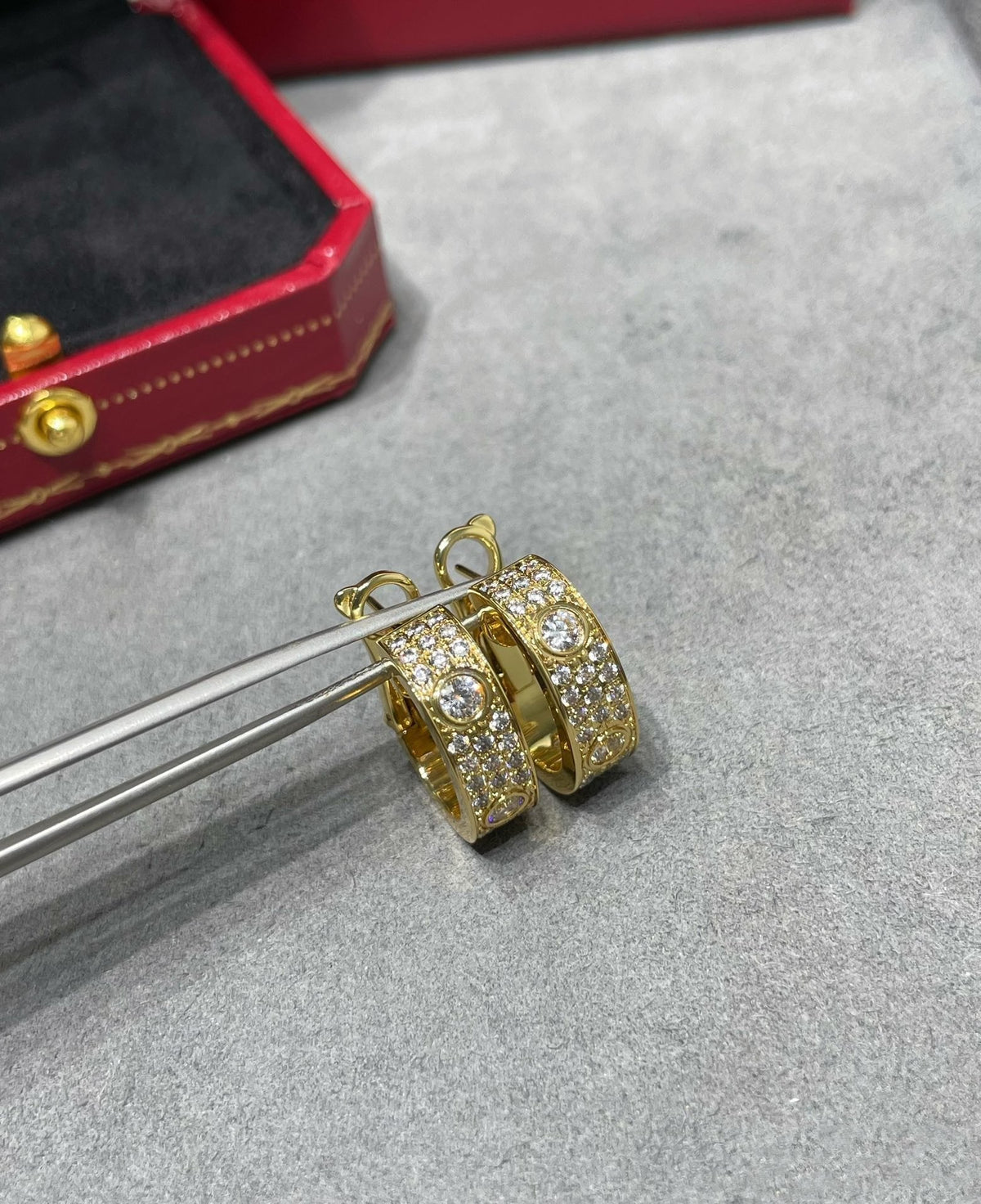 [⭐Sparkve]LOVE 5.5MM DIAMOND PAVED EARRINGS