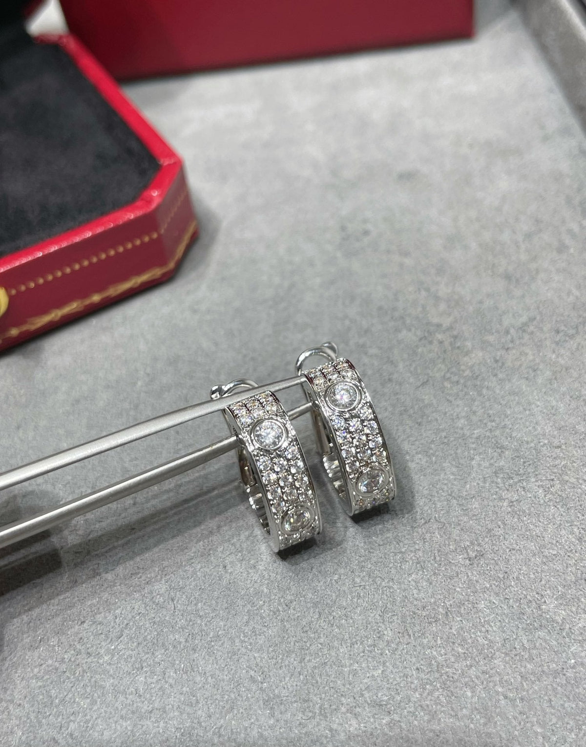 [⭐Sparkve]LOVE 5.5MM DIAMOND PAVED EARRINGS