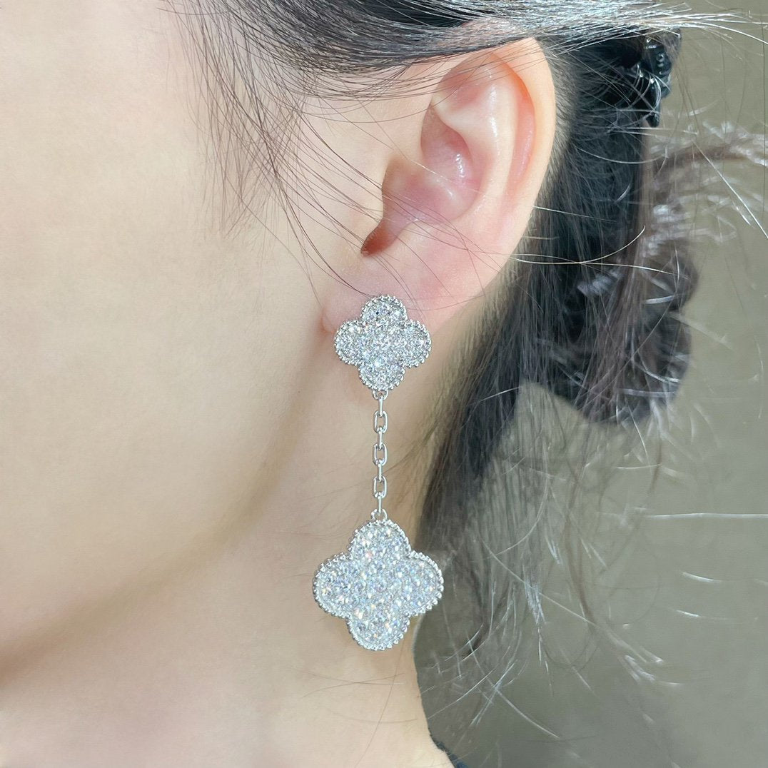 [⭐Sparkve]CLOVER 2 MOTIFS DIAMOND PAVED SILVER EARRINGS