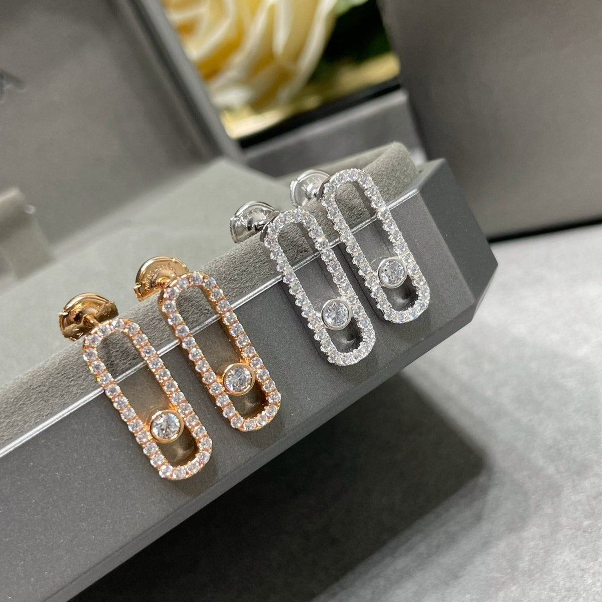 [⭐Sparkve]MOVE UNO STUD DIAMOND PAVED EARRINGS