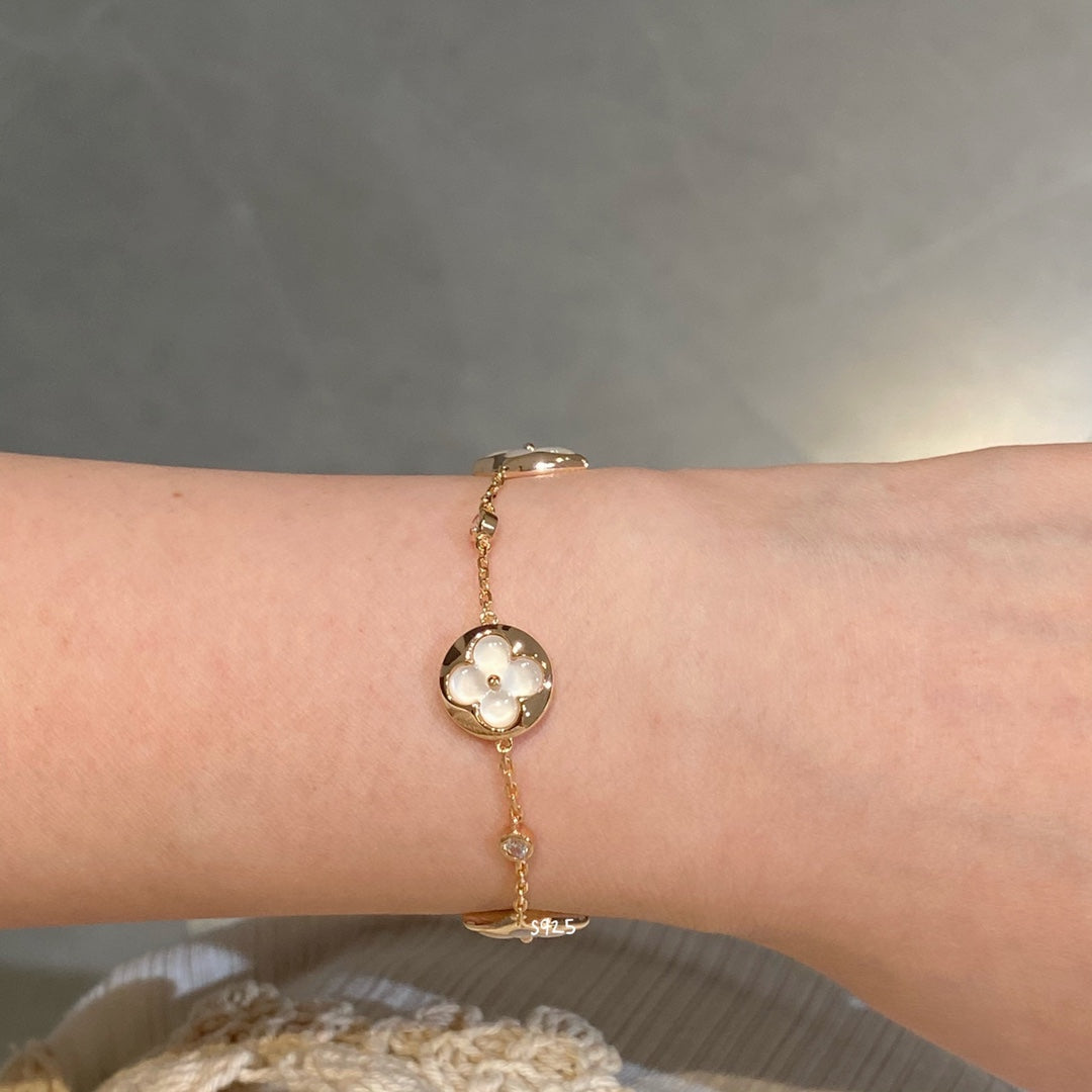 [⭐Sparkve]STAR AND SUN 4 MOTIF WHITE MOP PINK GOLD BRACELET