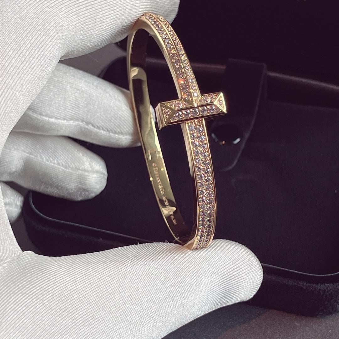 [⭐Sparkve Jewels]T1 WIDE HINGED BANGLE DIAMOND PAVED BRACELET