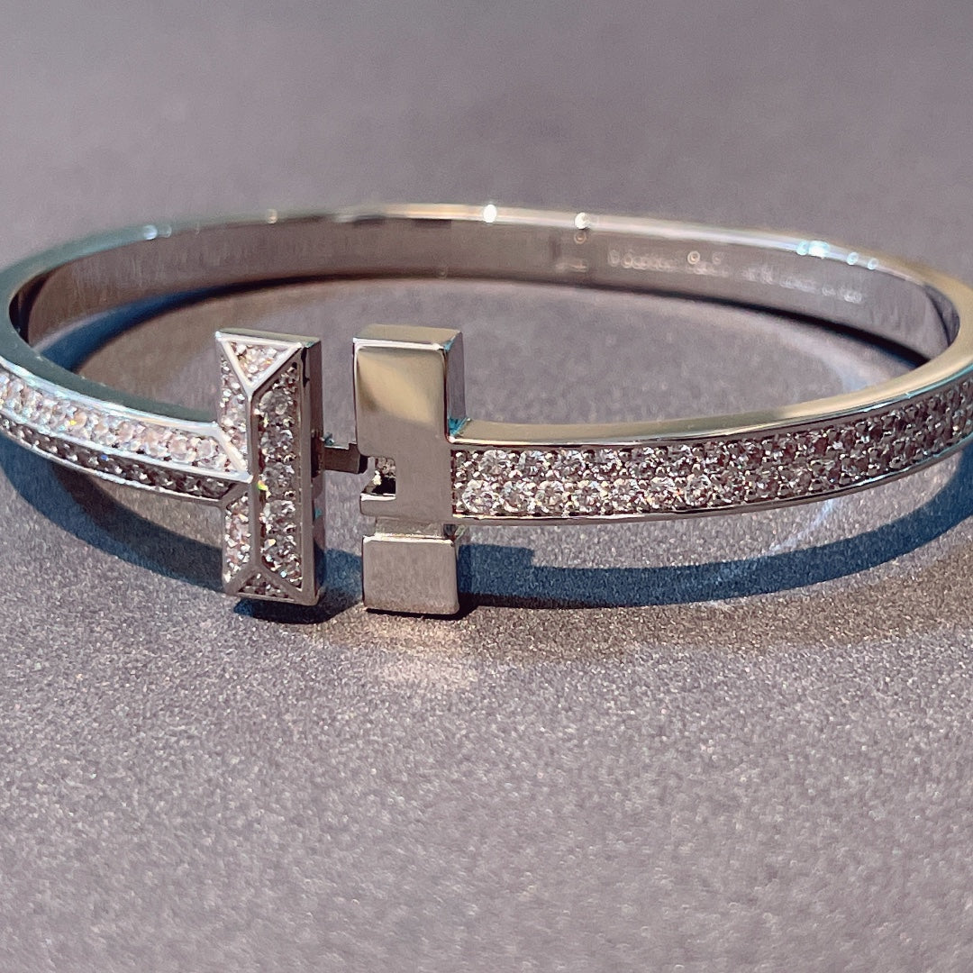[⭐Sparkve Jewels]T1 WIDE HINGED BANGLE DIAMOND PAVED BRACELET