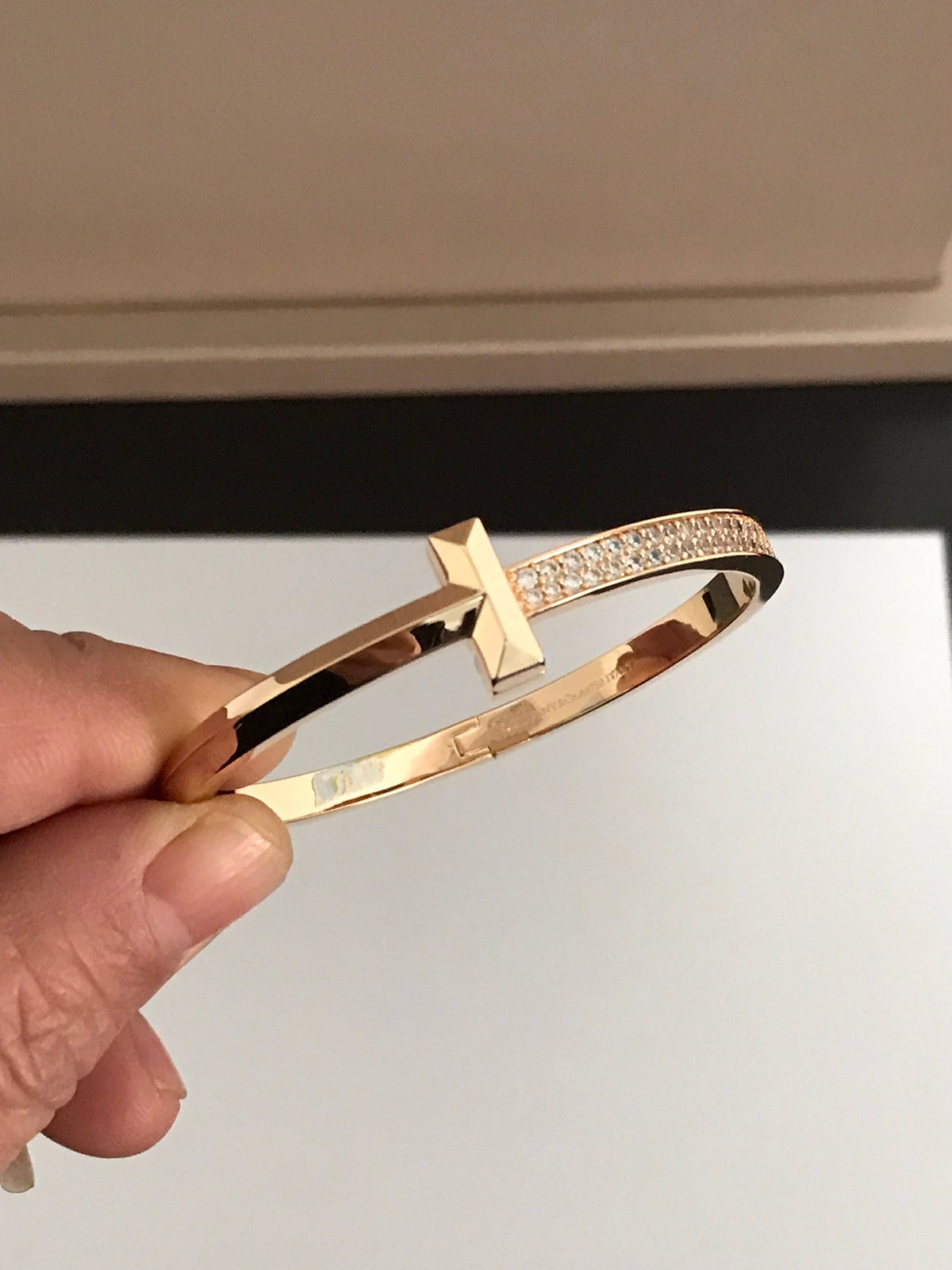 [⭐Sparkve Jewels]T1 WIDE DIAMOND HINGED BANGLE PINK GOLD